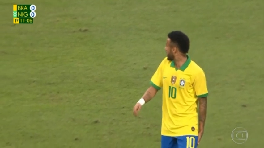 مصدومیت و تعویض نیمار مقابل نیجریه