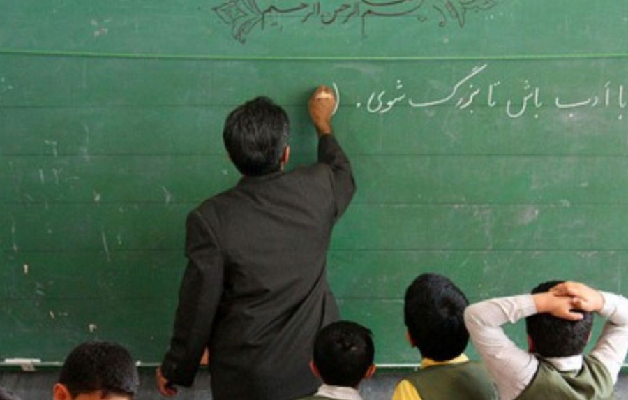 به جرم مزاحمت خیابانی و با شکایت والدین دانشآموزان؛ فرزند ملیپوش سابق از مدرسه اخراج شد!