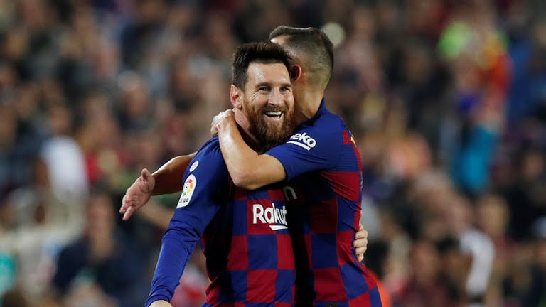 گل سوم بارسلونا به وایادولید (مسی)