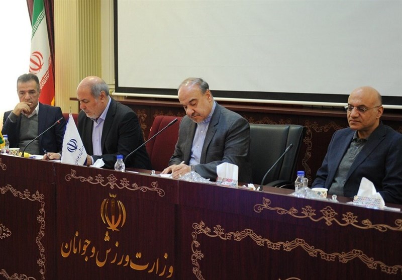 سلطانیفر: در بحث واگذاری پرسپولیس و استقلال از همه جدیتر هستم