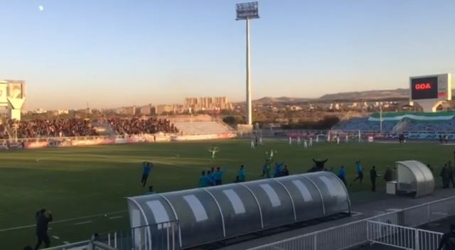 اختصاصی/ شادی بازیکنان و نیمکت نشینان ماشین سازی پس از گل برتری مقابل ذوب آهن در دقیقه 92