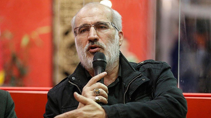 عزیز محمدی: باشگاه های ایران ورشکستهاند