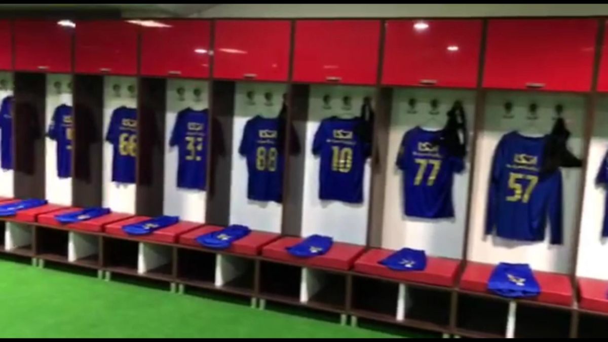 اختصاصی/ رختکن استقلال برای بازی با نساجی