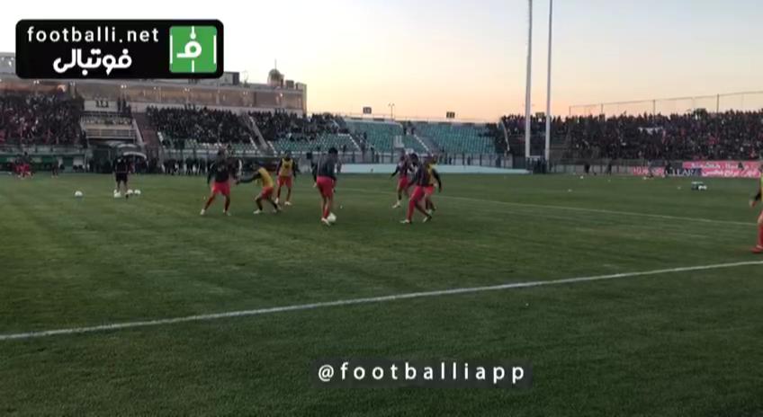 اختصاصی/ گرم کردن بازیکنان پرسپولیس پیش از بازی با ذوب آهن