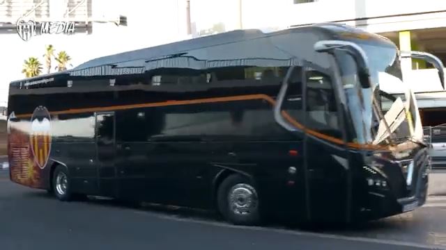 سفر بازیکنان والنسیا به هلند برای تقابل با آژاکس