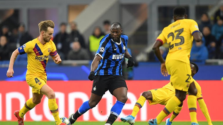 گل اول اینتر به بارسلونا (لوکاکو)