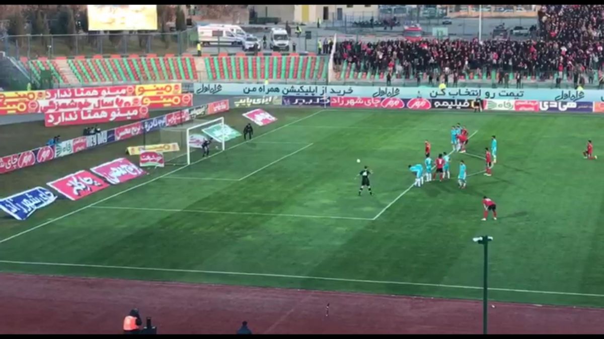 اختصاصی/ پنالتی های بازی پیکان - تراکتور از زاویه جایگاه خبرنگاران