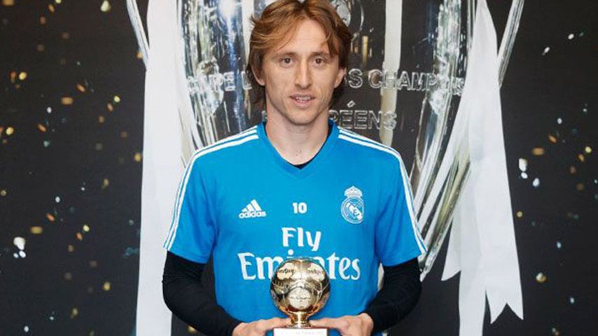 کورتوا بهترین گلر و مودریچ بهترین پاسور 2018 از نگاه فدراسیون بین المللی تاریخ و آمار