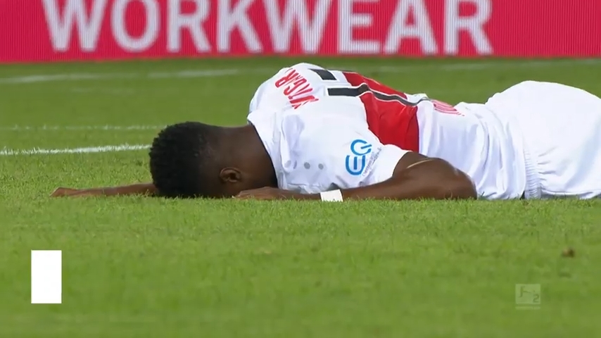 گل به خودی جالب و کات دار بازیکن اشتوتگارت در بوندسلیگا 2