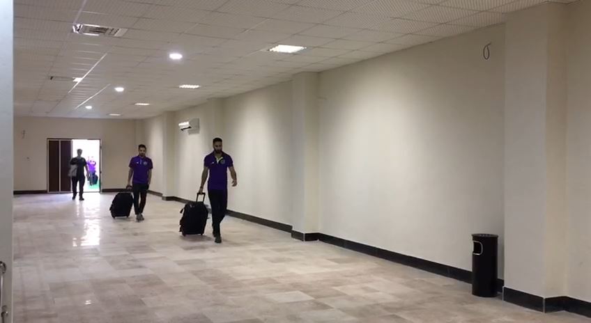 اختصاصی/ تيم نفت آبادان برای تقابل با نساجي وارد ورزشگاه شهيد وطني شد