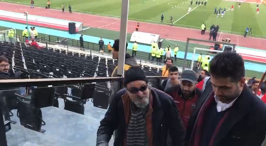 اختصاصی/ حضور سیروس مقدم در ورزشگاه آزادی برای تماشای بازی پرسپولیس و نساجی