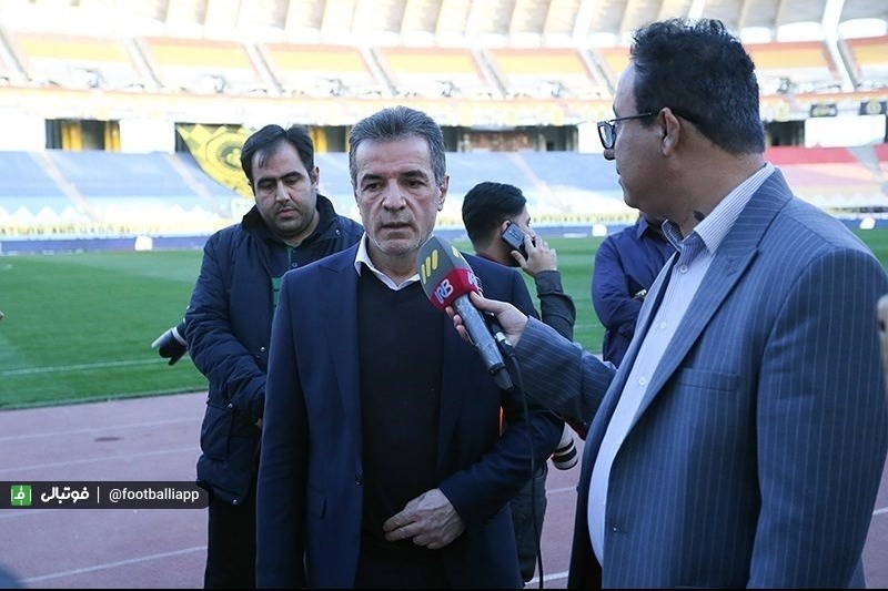 باشگاه سپاهان: آقای انصاریفرد! مثل هواداران نابالغ و نوجوان سخن نگویید