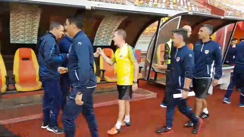 اختصاصی/ خوش و بش جواد نکونام با نیمکت شاهین بوشهر