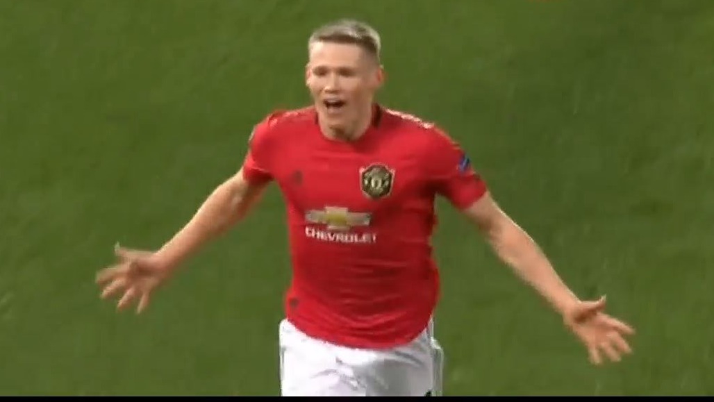 گل سوم منچستر یونایتد به کلوب بروژ (مک تومینای)