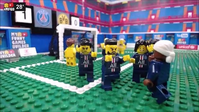 شبیه سازی بازی پاری سن ژرمن 2-0 دورتموند با عروسک لگو