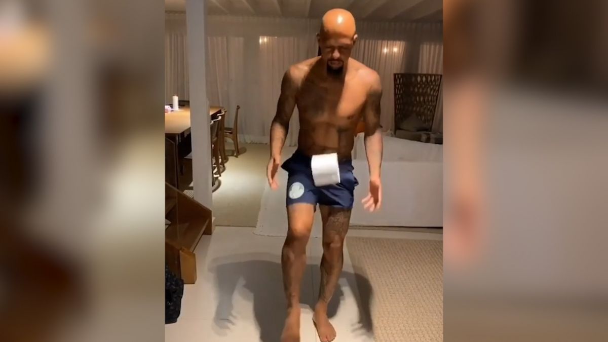 چالش جالب دستمال کاغذی فیلیپه ملو