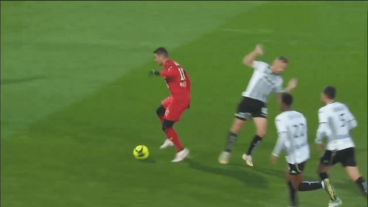 حرکات تکنیکی تماشایی حاتم بن عرفا