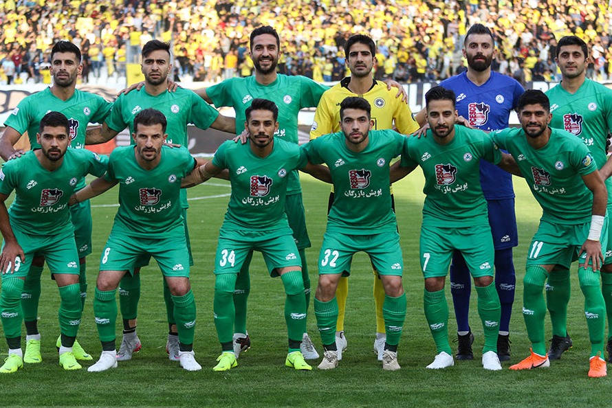 نگاهی به عملکرد ذوبآهن در سال ۹۸؛ از حواشی زیاد تا تغییرات گسترده در باشگاه