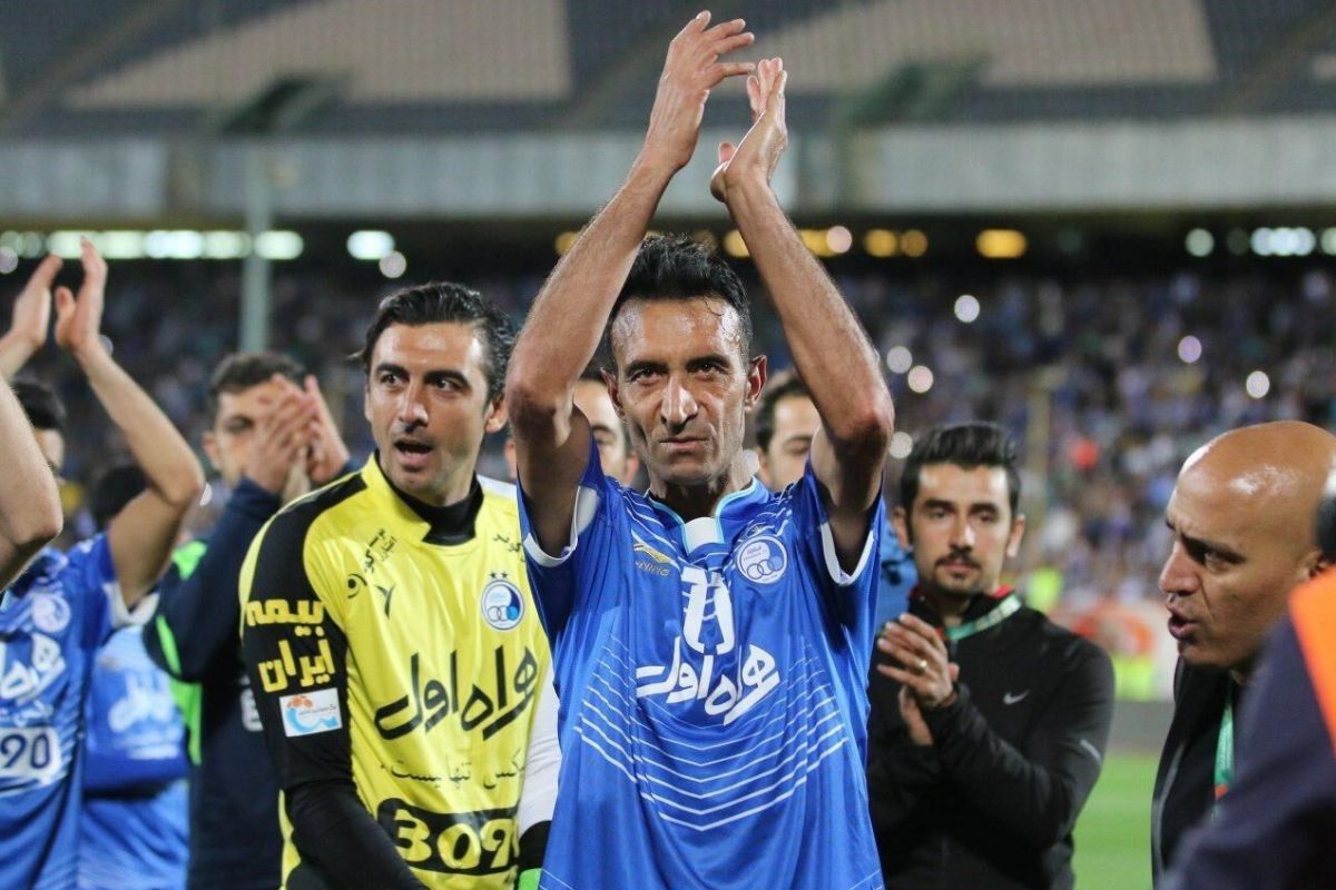 رضا عنایتی: تیری هانری الگوی من است/ بهترین خاطرهام قهرمانی با استقلال بود