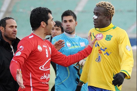 مهاجم اسبق نفت آبادان و نساجی به علت بیماری درگذشت