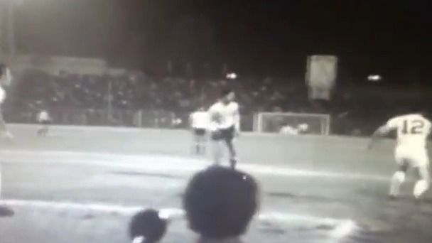 سالروز قهرمانی استقلال در آسیا/ ویدیوی گل مسعود معینی به هاپوئل اسراییل که منجر به قهرمانی تاج در جام باشگاههای آسیا شد