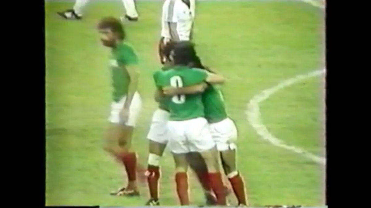 نوستالژی/ گل تماشایی حسن روشن به تیم ملی‌ لهستان (المپیک ۱۹۷۶ مونترال)