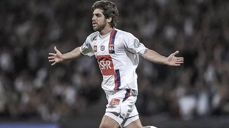 ضربات ایستگاهی مثال زدنی جونینیو در لیگ قهرمانان (به بهانه تولد 49 سالگی این بازیکن)