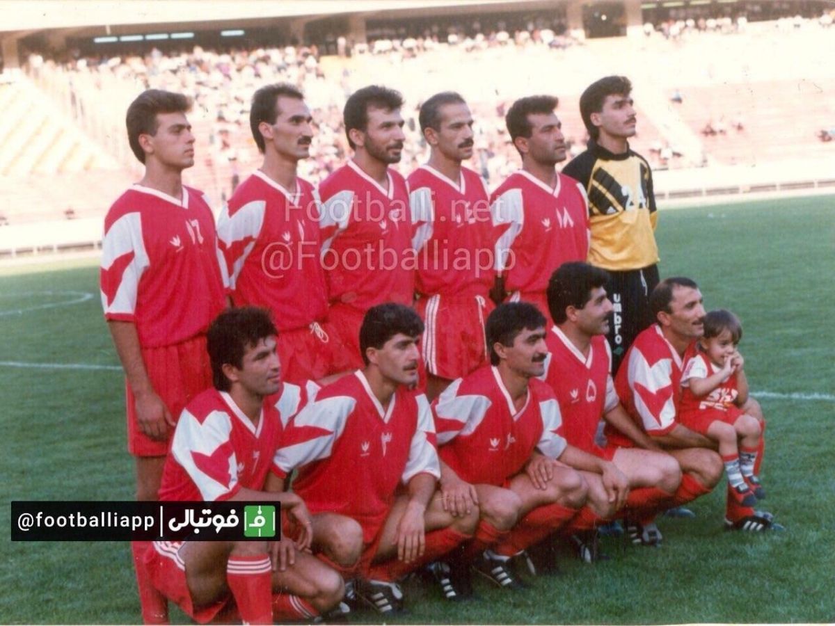 پرسپوليس نايب قهرمان سومين دوره جام آزادگان درسال ١٣٧٢ به مربيگرى على پروين تا نيم فصل اول و حميددرخشان در نيم فصل دوم