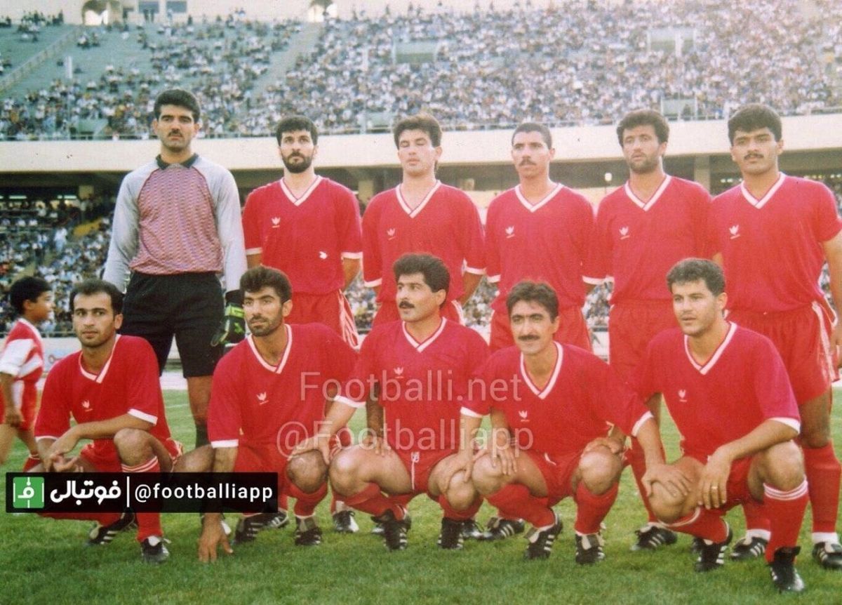 پرسپوليس نايب قهرمان دومين دوره جام آزادگان درسال ١٣٧١ به مربيگرى على پروين