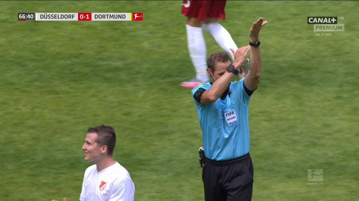 سیو زیبای بورکی و گل دورتموند که توسط کمک داور ویدئویی مردود اعلام شد