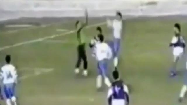 گل به خودی شاهین بیانی به استقلال در بازی با بانک تجارت (تاثیر علی دایی)