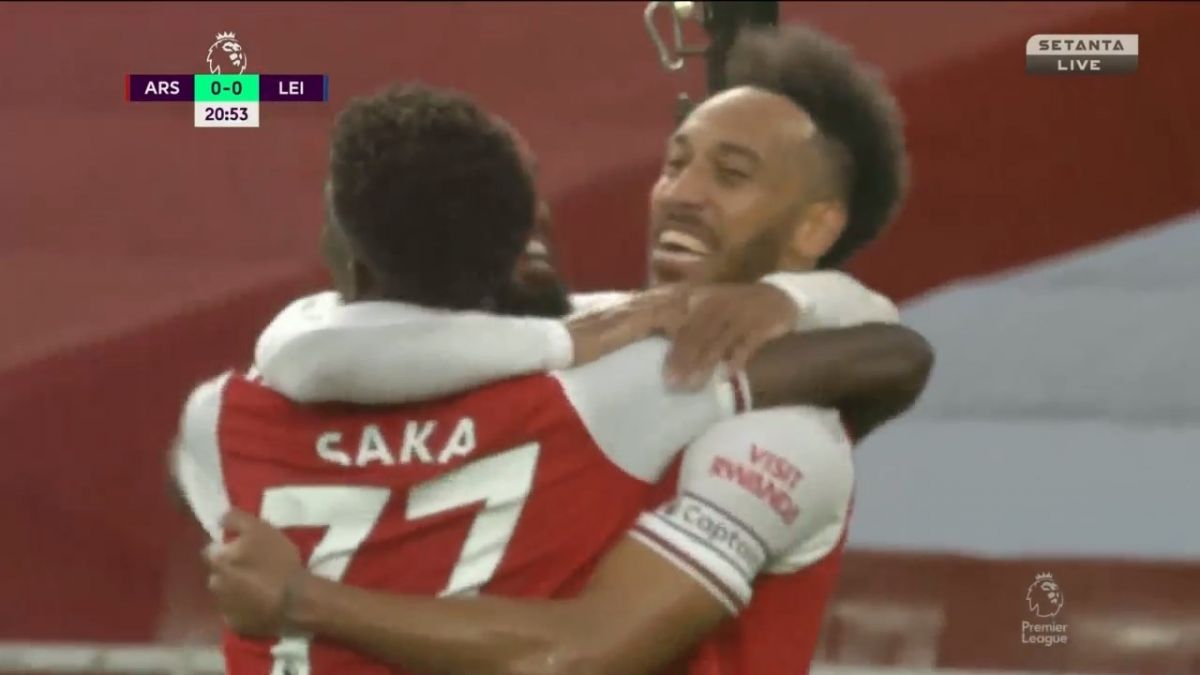 گل اول آرسنال به لستر سیتی (اوبامیانگ)