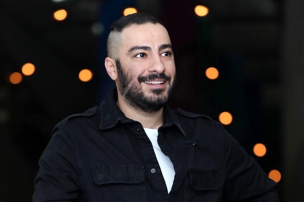 واکنش فوتبالی نوید محمدزاده به فعالیتهای تبلیغاتیاش