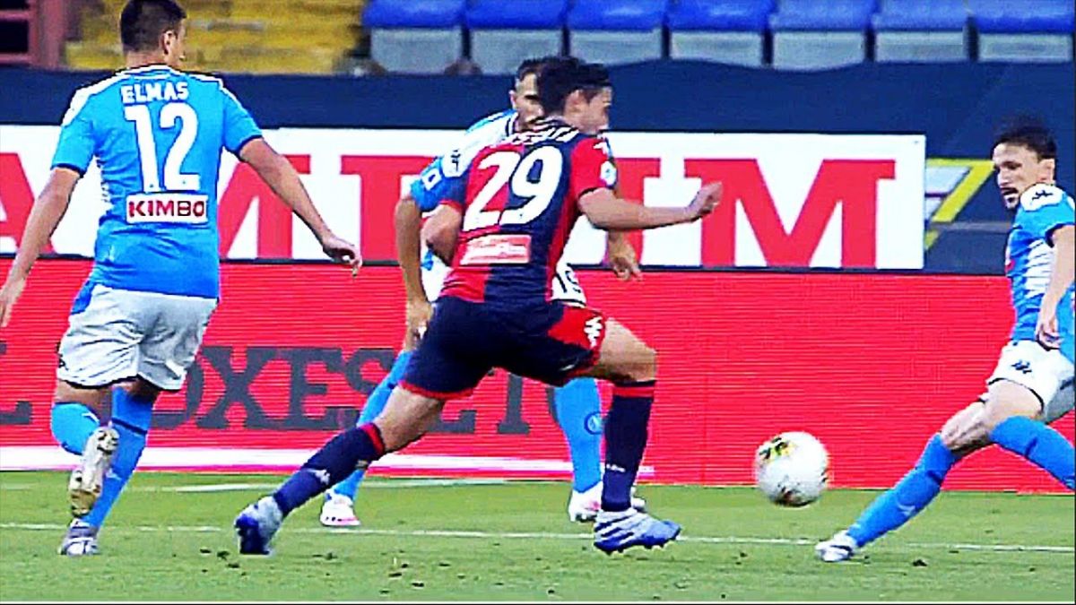 حرکات تکنیکی بازیکنان در بازی جنوا 1-2 ناپولی