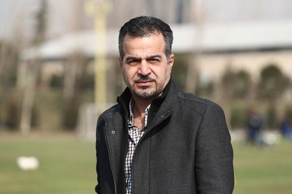 رمضانی: تا ۴ صبح درگیر بیماری بازیکنمان بودیم اما به حرف ما گوش نمیدهند