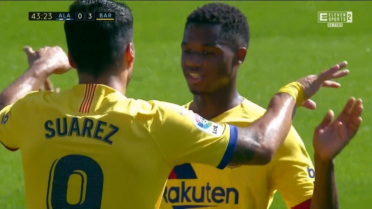 گل سوم بارسلونا به دپورتیوو آلاوز (سوارز)