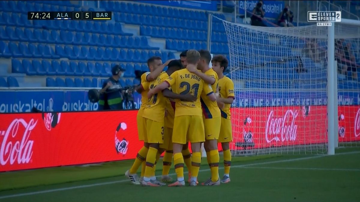 گل پنجم بارسلونا به دپورتیوو آلاوز (دبل مسی)