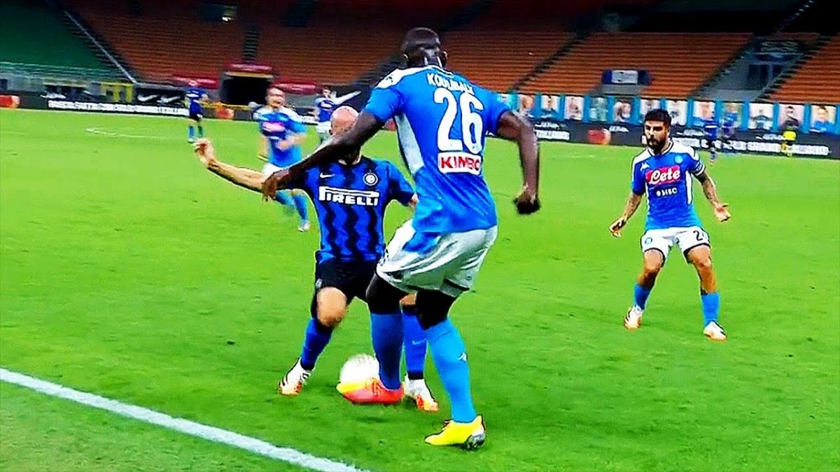 حرکات تکنیکی بازیکنان در بازی اینتر 2-0 ناپولی