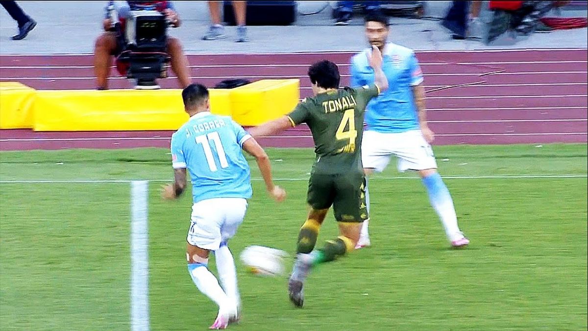 حرکات تکنیکی بازیکنان در بازی لاتزیو 2-0 برشا