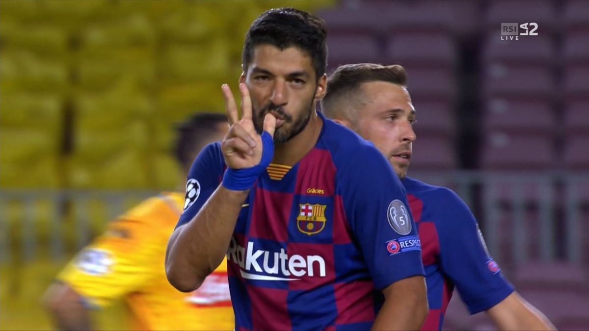 گل سوم بارسلونا به ناپولی (لوئیز سوارز - پنالتی)