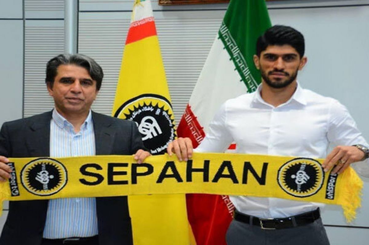 فروزان: اسماعیلی‌فر با مشاوره من به سپاهان رفت!