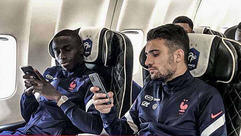 سفر بازیکنان فرانسه به پاریس برای تقابل با کرواسی