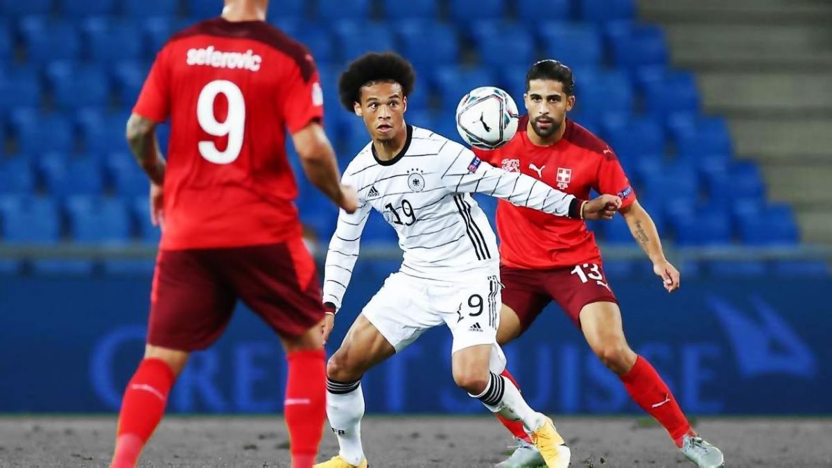 حرکات تکنیکی بازیکنان در بازی سوئیس 1-1 آلمان