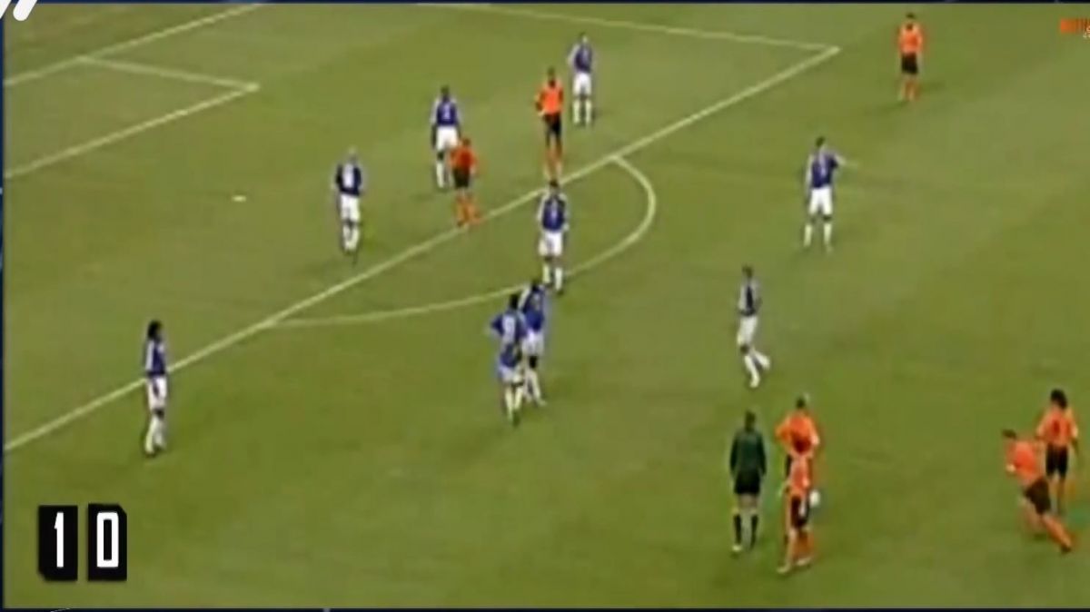 10 گل برتر تاریخ تیم ملی هلند