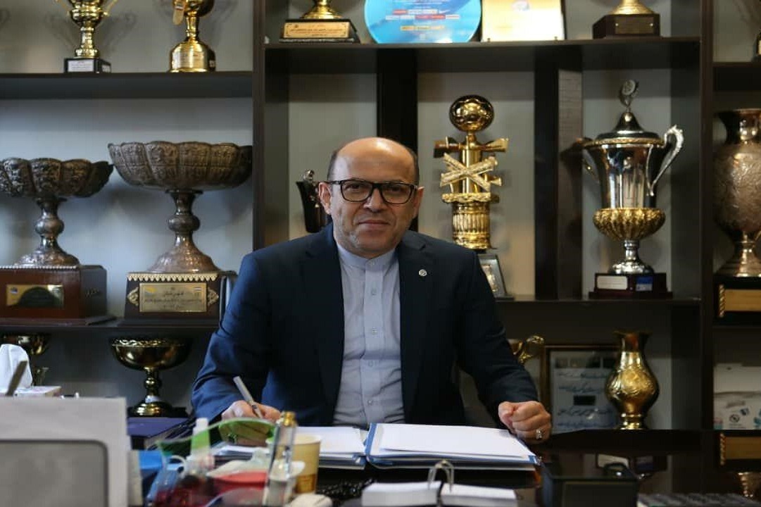 واکنش سعادتمند به شایعه استعفایش: با قدرت ادامه می دهم