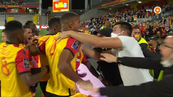 گل اول لانس به پاری سن ژرمن (گاناگو روی اشتباه دروازه بان)