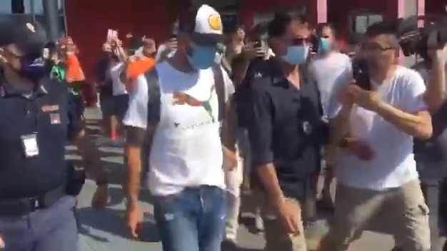 حضور لوییس سوارز در شهر پروجا برای آزمون زبان و دریافت ویزای ایتالیا برای حضور احتمالی در یوونتوس