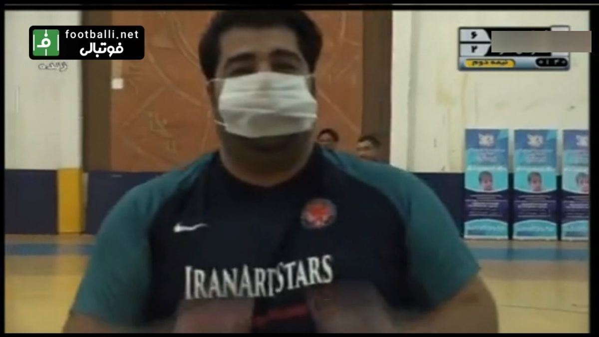 گلزنی و خوشحالی بعد از گل جالب بهنام بانی در دیدار خیریه فوتسال