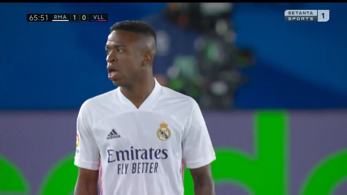 گل اول رئال مادرید به وایادولید (وینیسیوس)