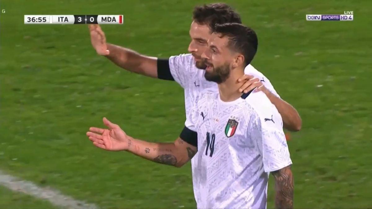 گل چهارم ایتالیا به مولداوی (گل به خودی)